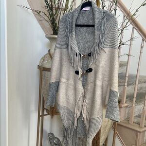Elegant Gray and Cream Women's Cardigan with Fringe